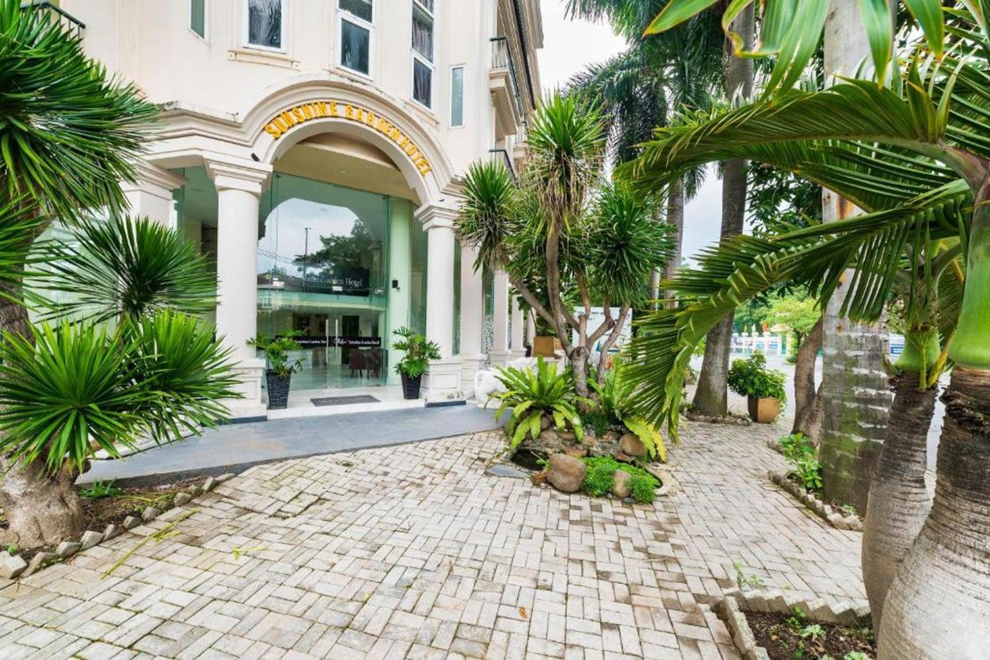 Collection O Sunshine Garden Hotel - Near Secc Ho Chi Minh City Exterior photo